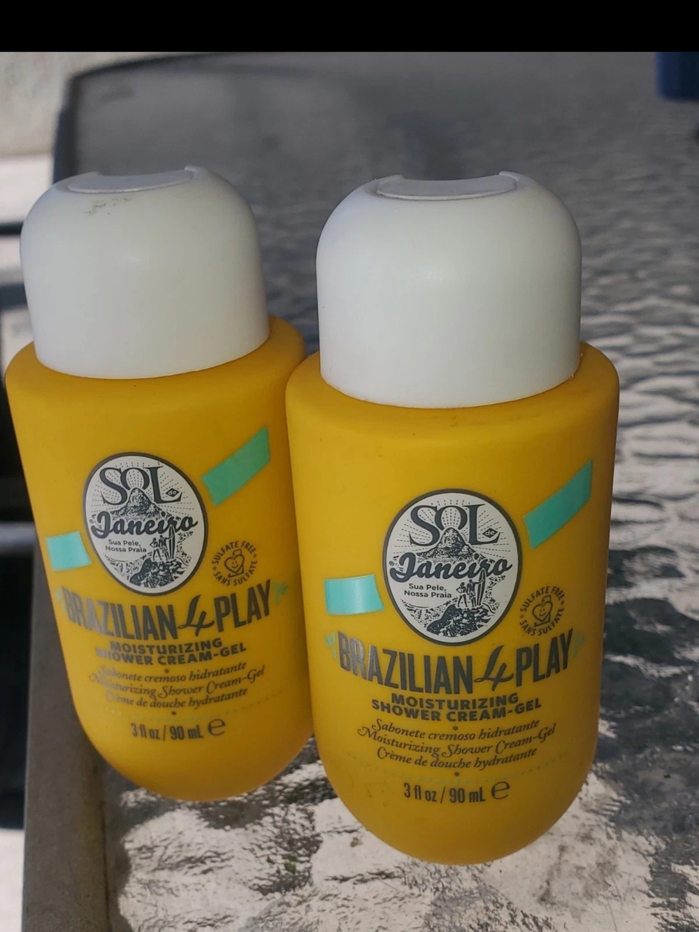 THREE Sol de Janeiro Brazilian 4 Play Moisturizing Shower Cream-Gel